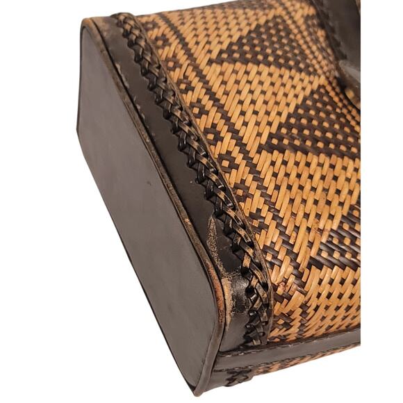 Indo Christropher for Indolink Rattan and Leather Bucket Bag - Picture 7 of 8